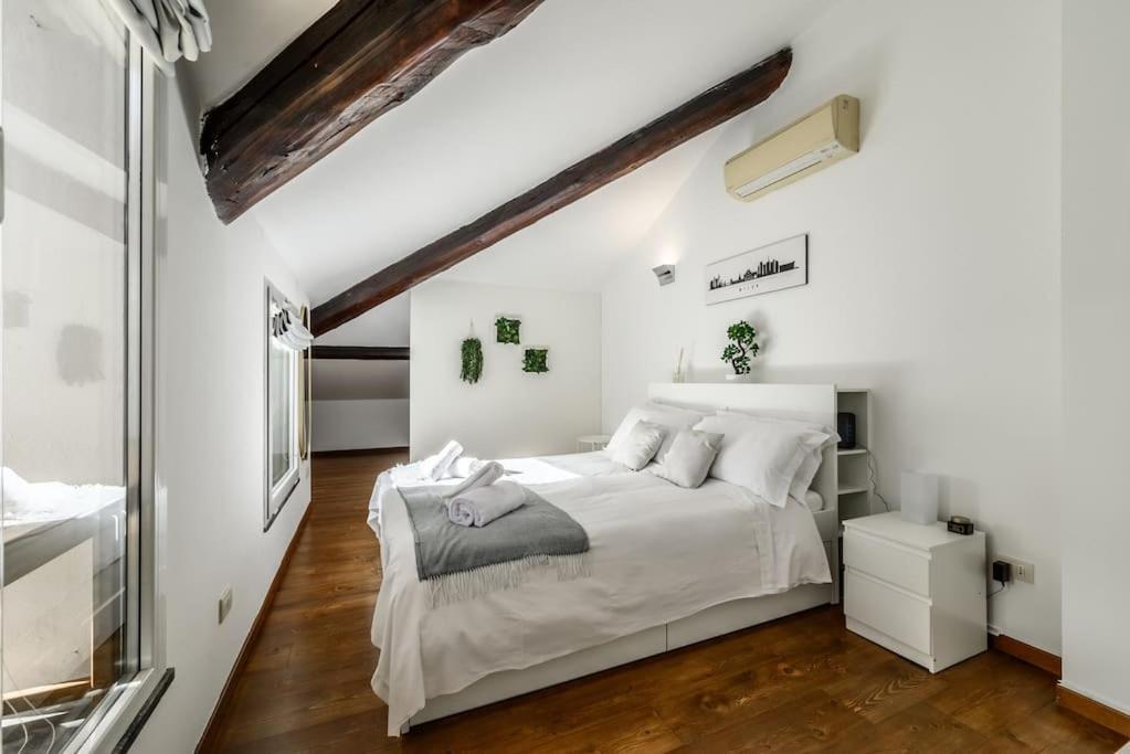 Апартаменти Buenos Aires' Nest - 10 Minutes From Duomo With Terrace Мілан Екстер'єр фото