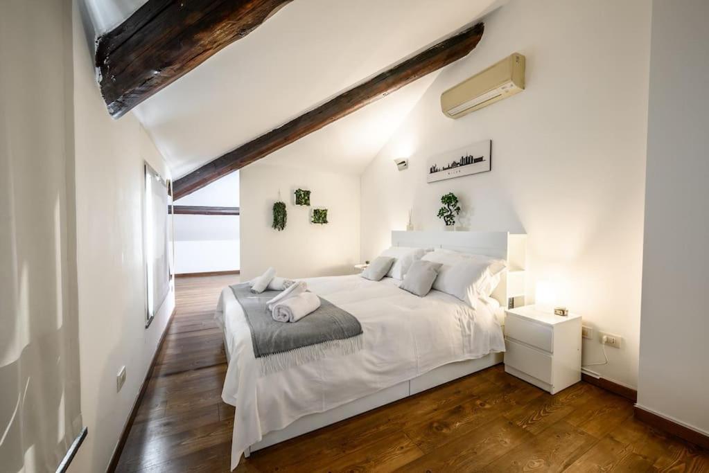 Апартаменти Buenos Aires' Nest - 10 Minutes From Duomo With Terrace Мілан Екстер'єр фото